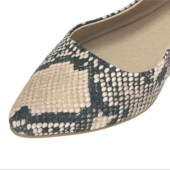 Sun + Stone Jilly Snake Print Womens Flat Loafers - Picture 9 of 12